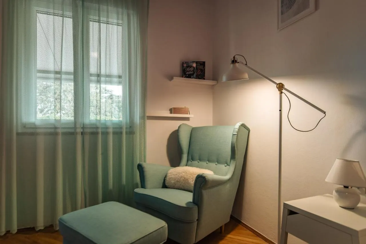 Vacation House Maria, Big Garden, Private Parking Vinkuran Croatia